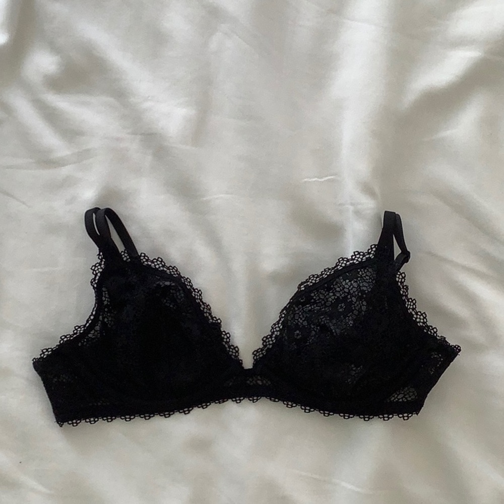 Victoria’s Secret wired bralette